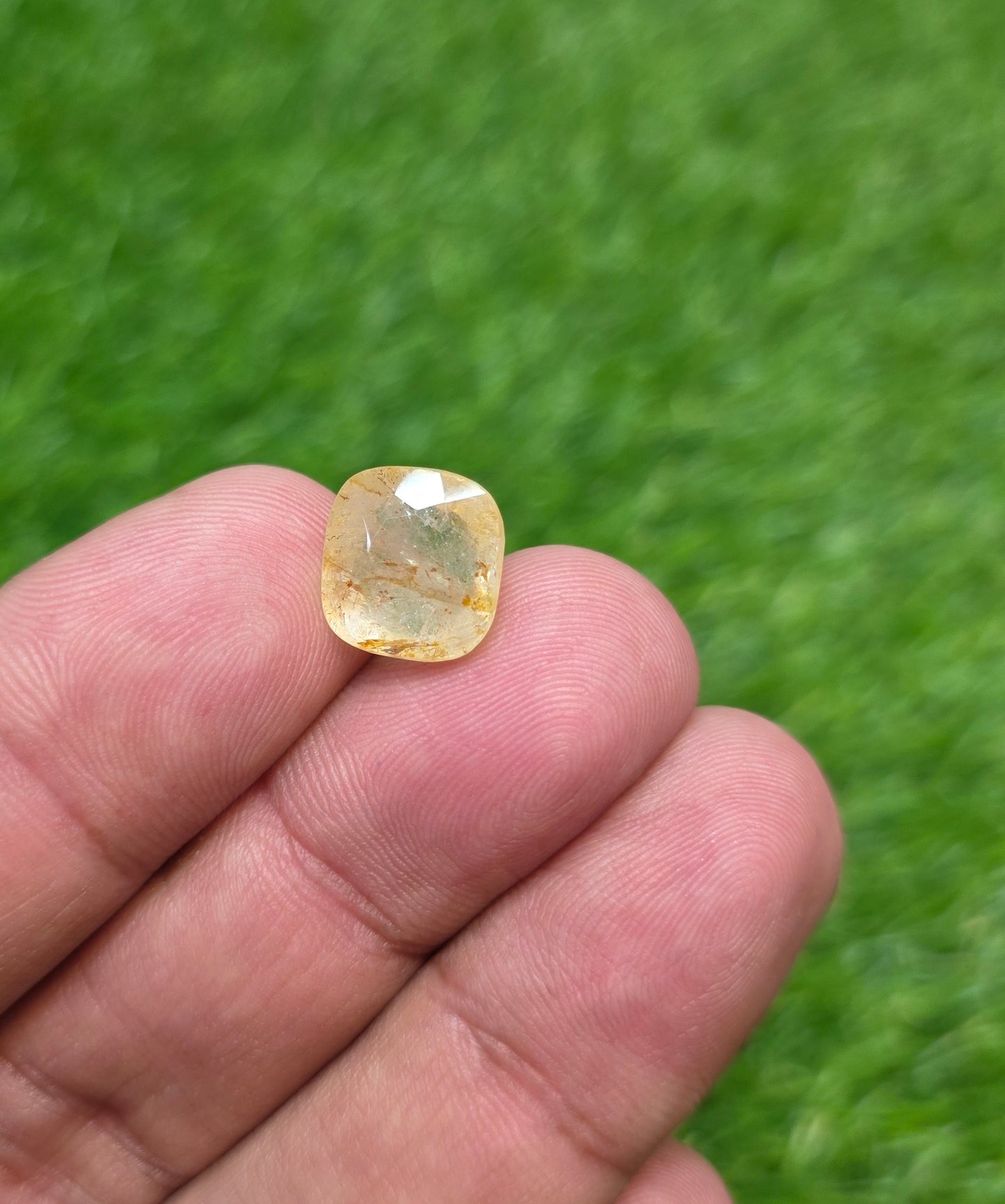 Premium Quality Ceylon Topaz Stone