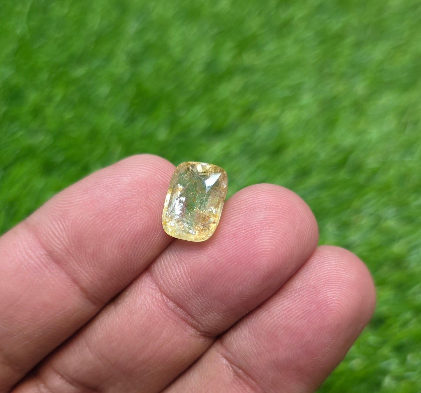 Premium Quality Ceylon Topaz Stone