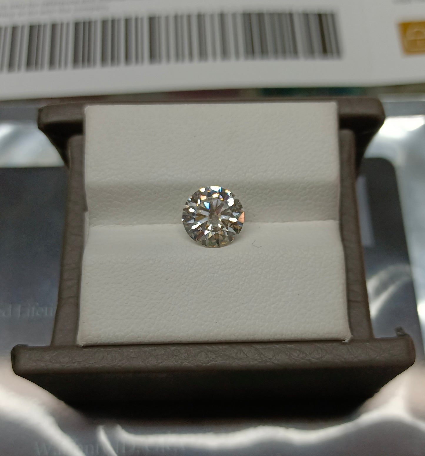 Moissanite Diamond 1.5 CRT (GRA Certified)