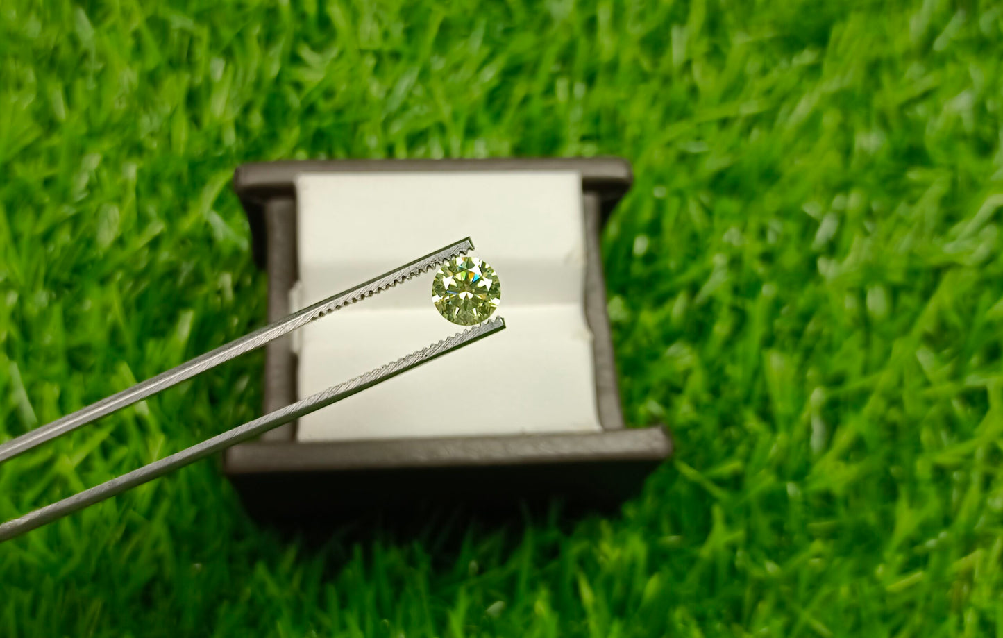 Moissanite Diamond 1 Cts (Sea Green)