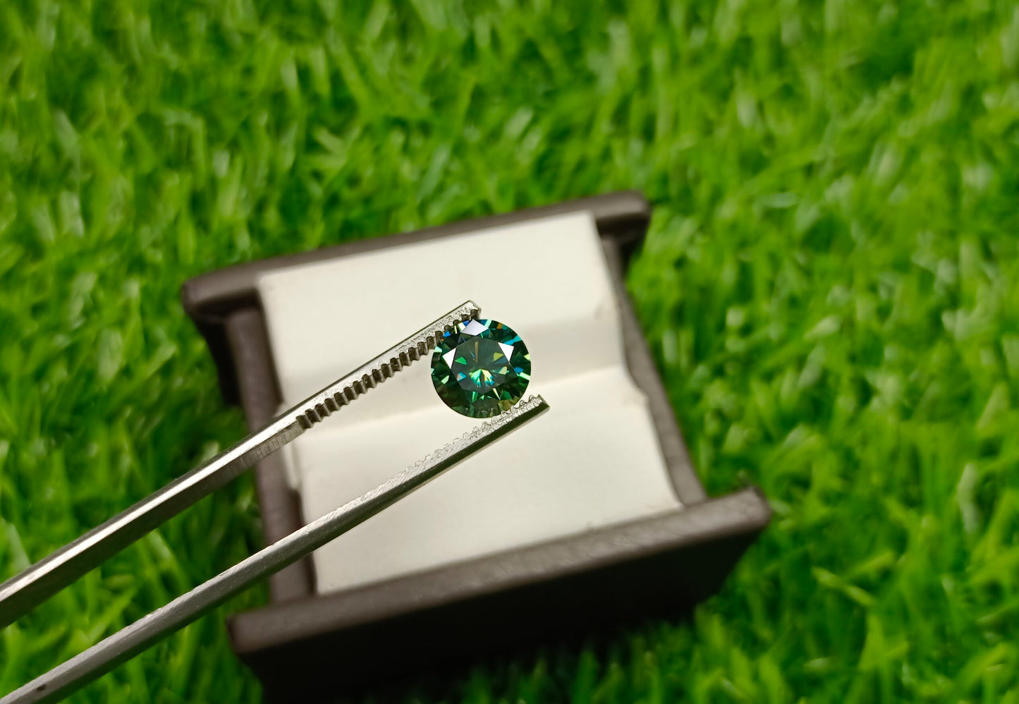Moissanite Diamond 2.8 Cts (Green)