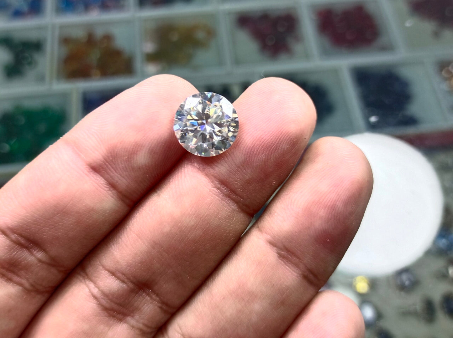 Moissanite Diamond 7.60 Cts (White)