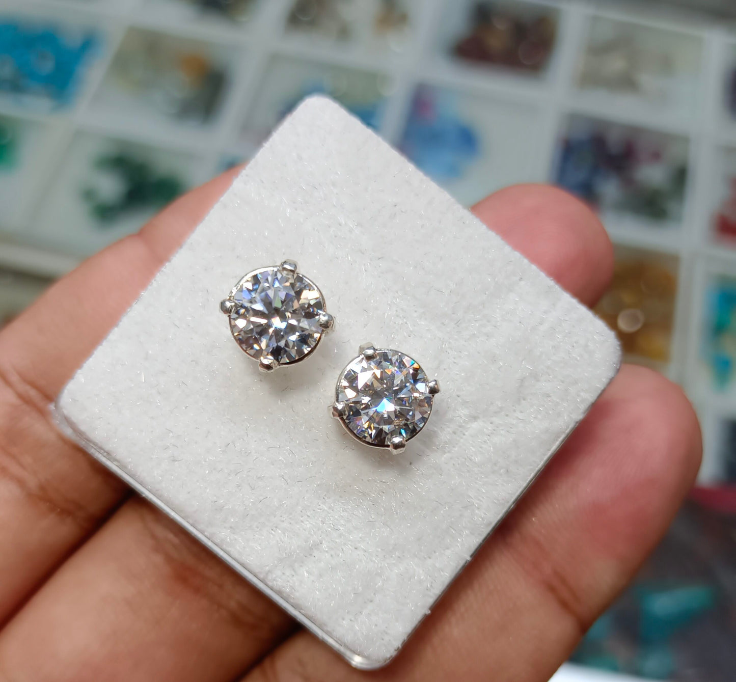 1 CRT Moissanite Earings