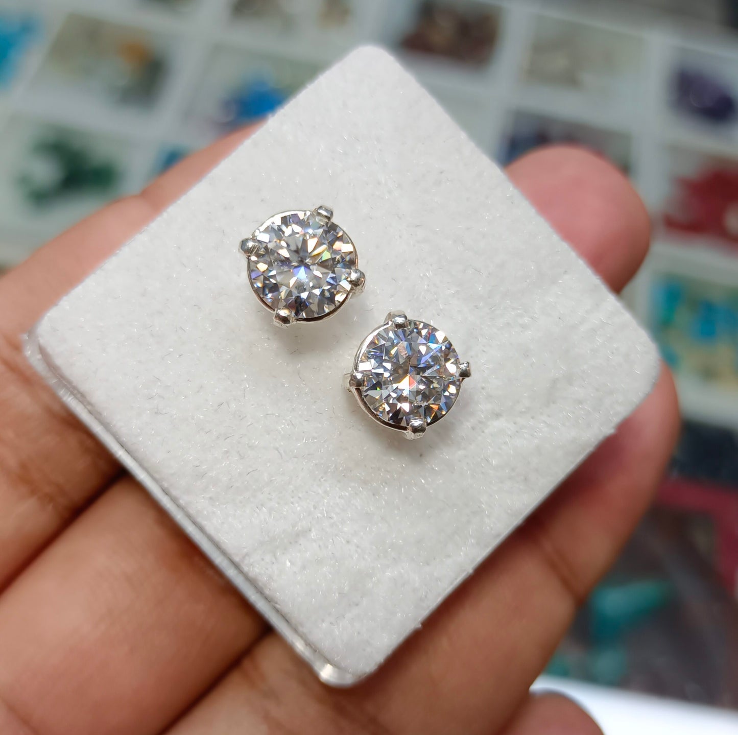 1 CRT Moissanite Earings