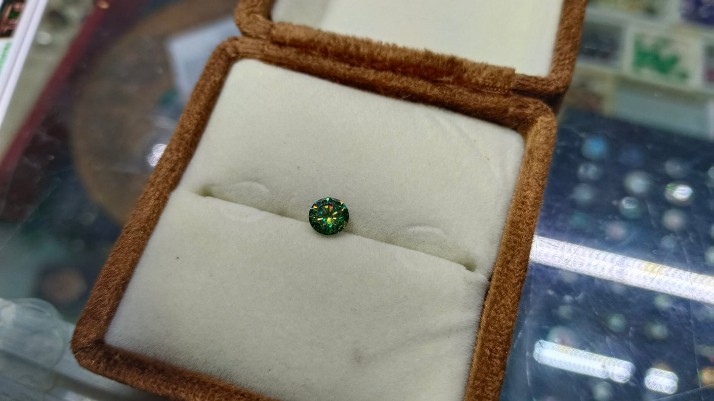 Green Moissanite Diamond 1CRT