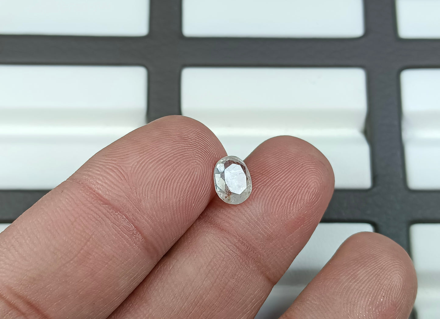 Ceylon sapphire with lab certificate