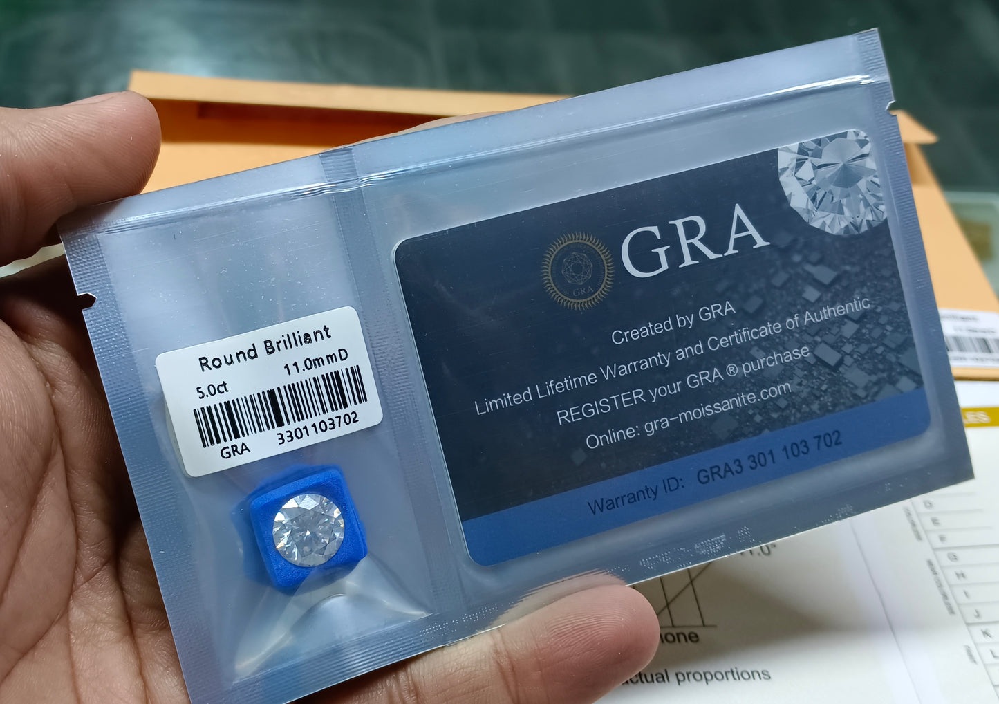 Moissanite Diamond 5 CRT (GRA Certified)