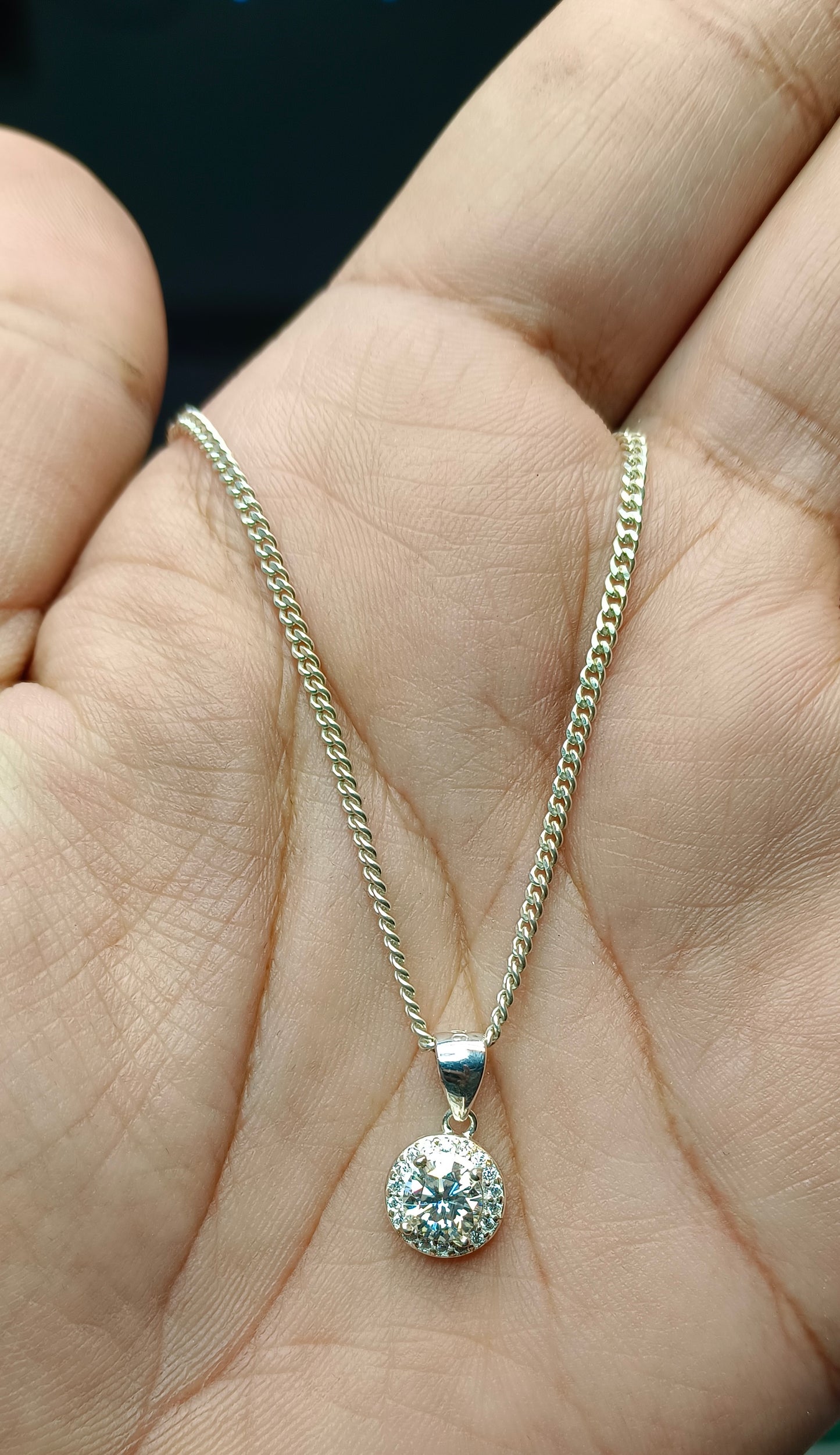0.80 Cents MOISSANITE Pendent (GRA Certified)