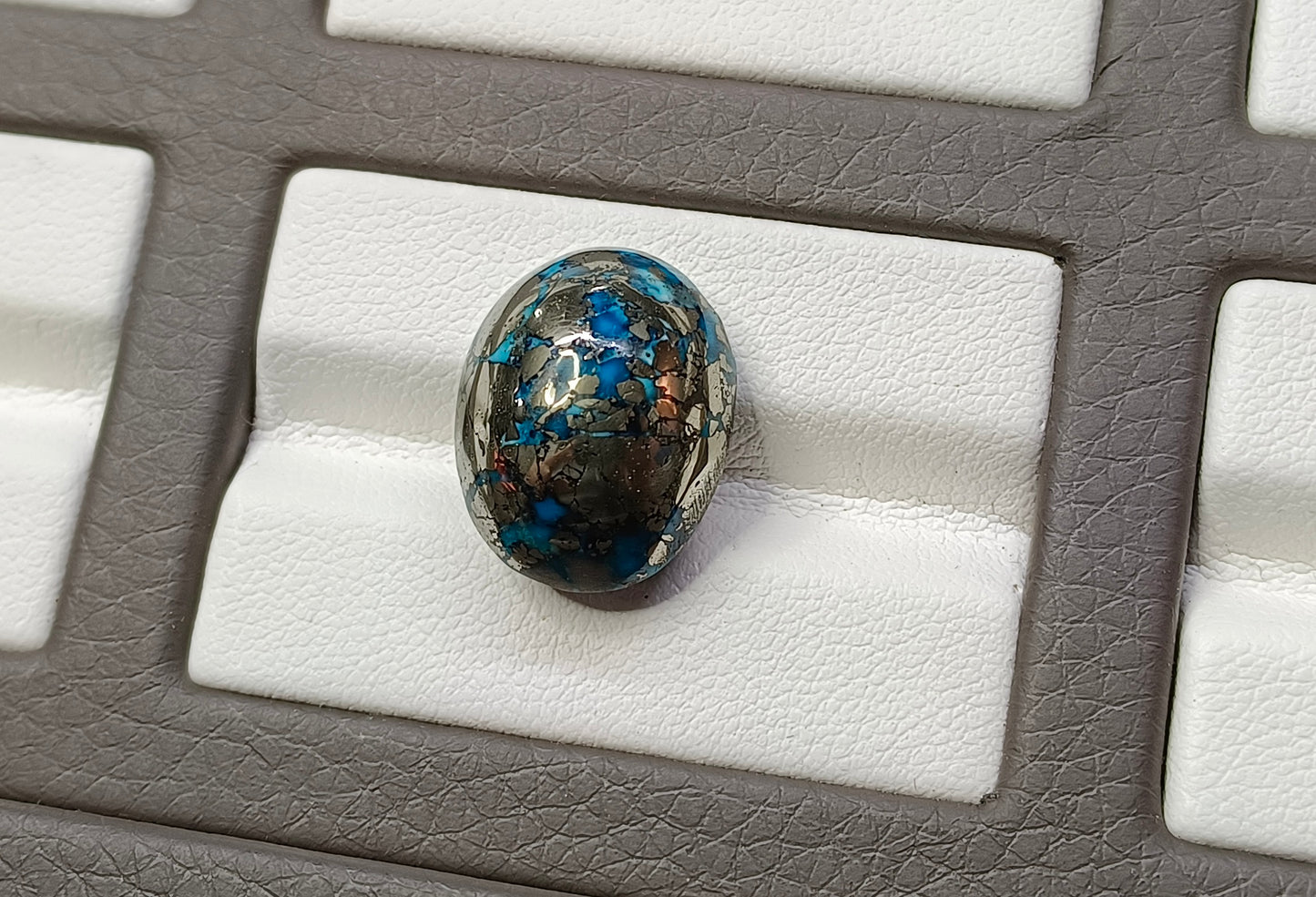 Nisha puri feroza sona patti (Natural Turquoise)