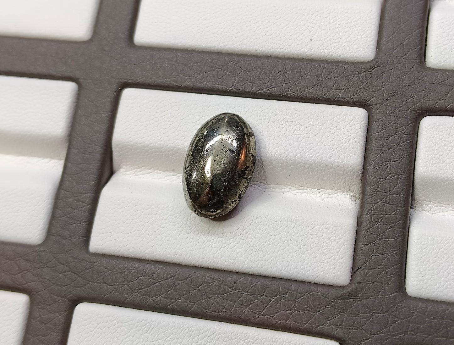 Nisha puri feroza sona patti (Natural Turquoise)