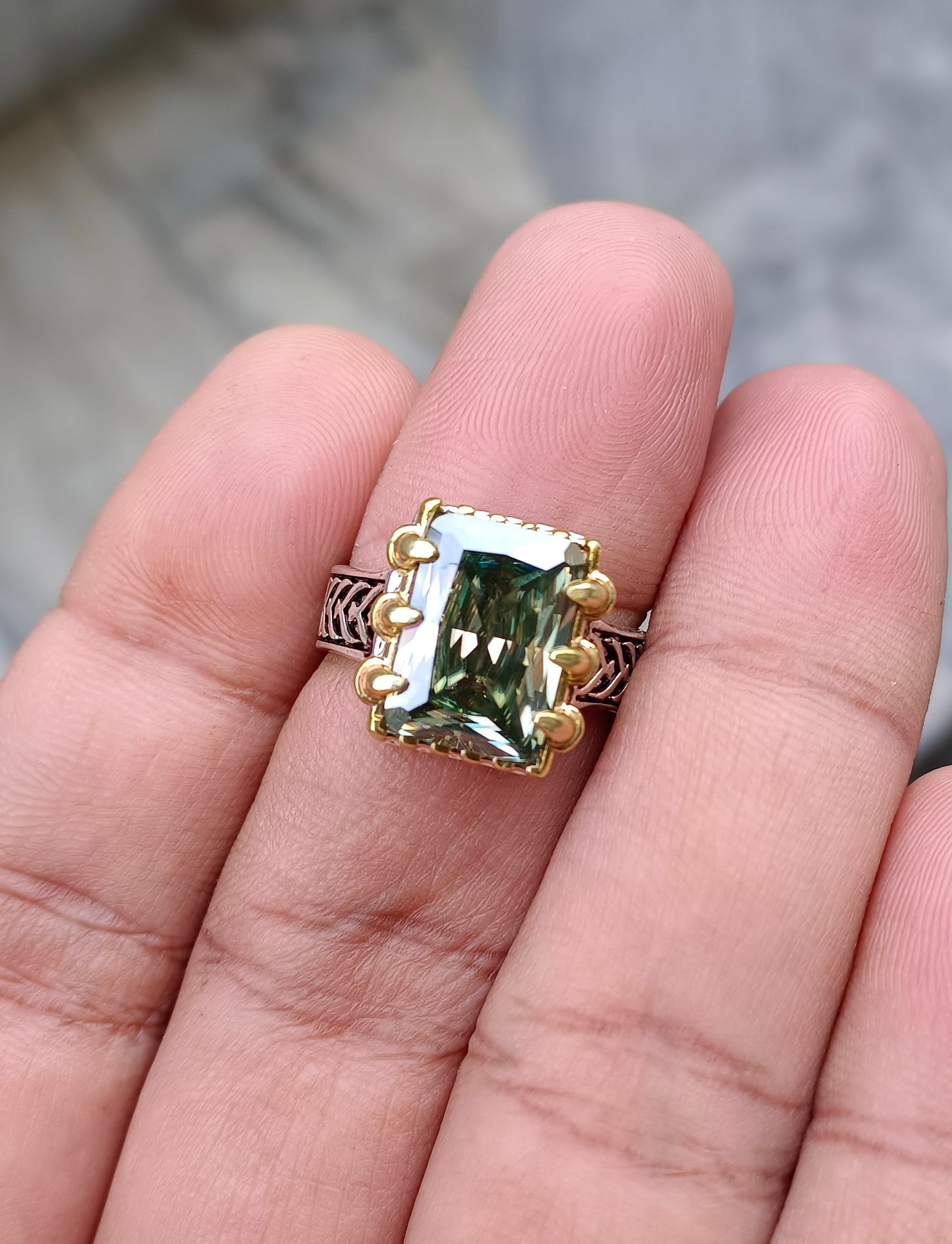 Green Moissanite diamond 5.50 CRT Ring in vintage Style Pure Silver
