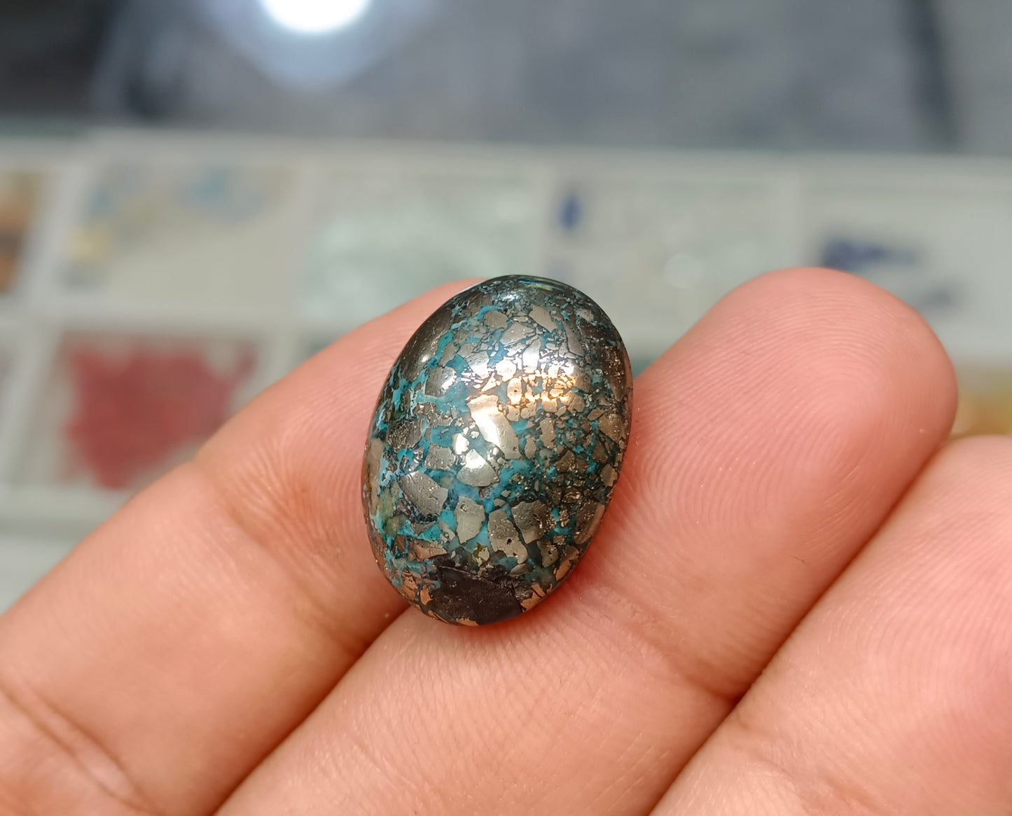 Nisha Puri Feroza Sona Patti Gold Metal