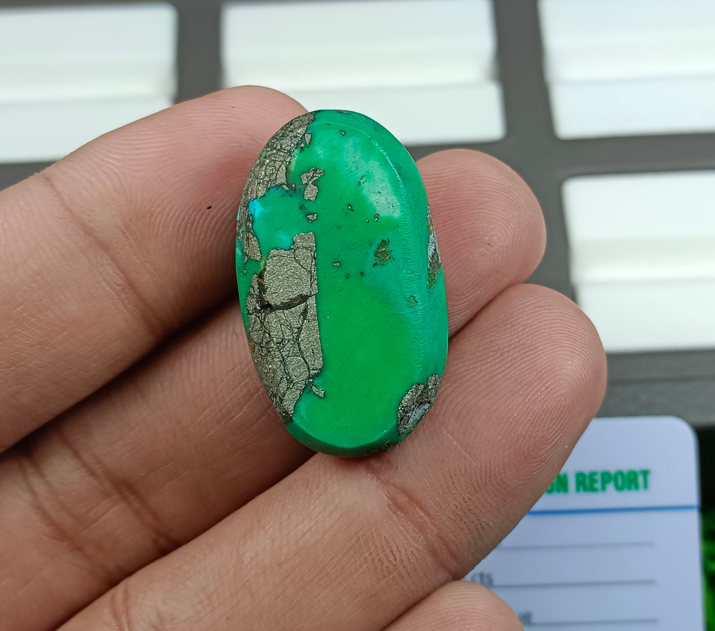 Hussani Feroza with lab certificate