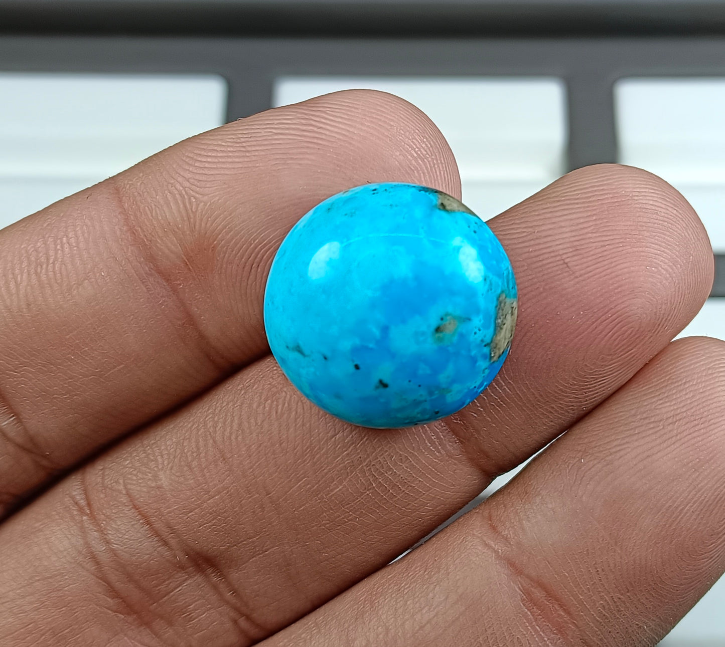 Irani Feroza with lab certificate