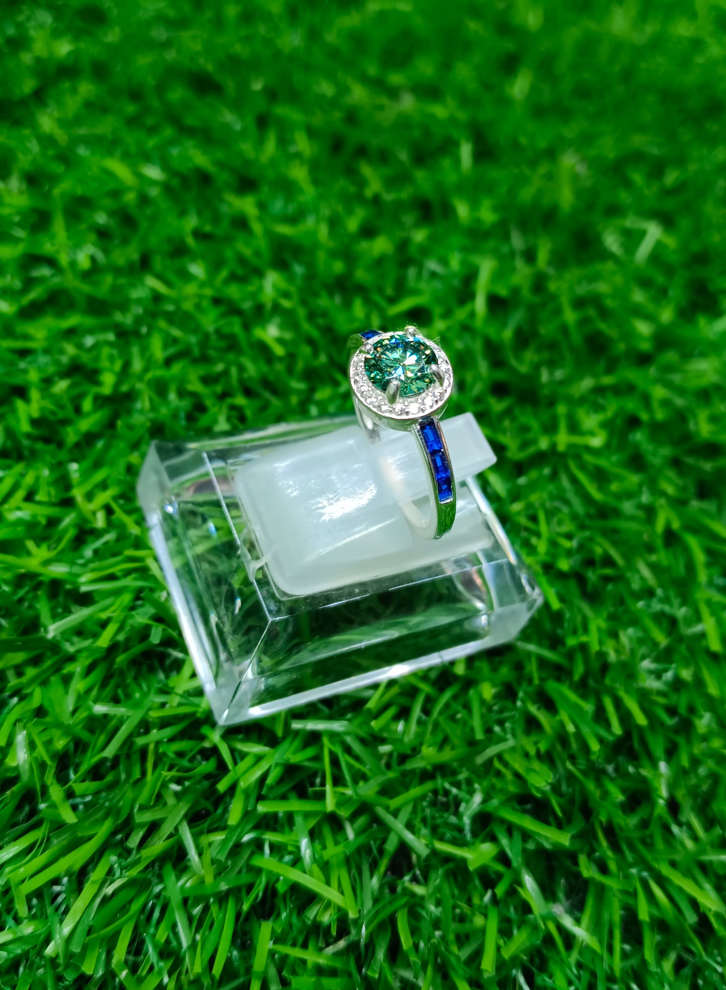 Green Moissanite diamond Ring for ladies