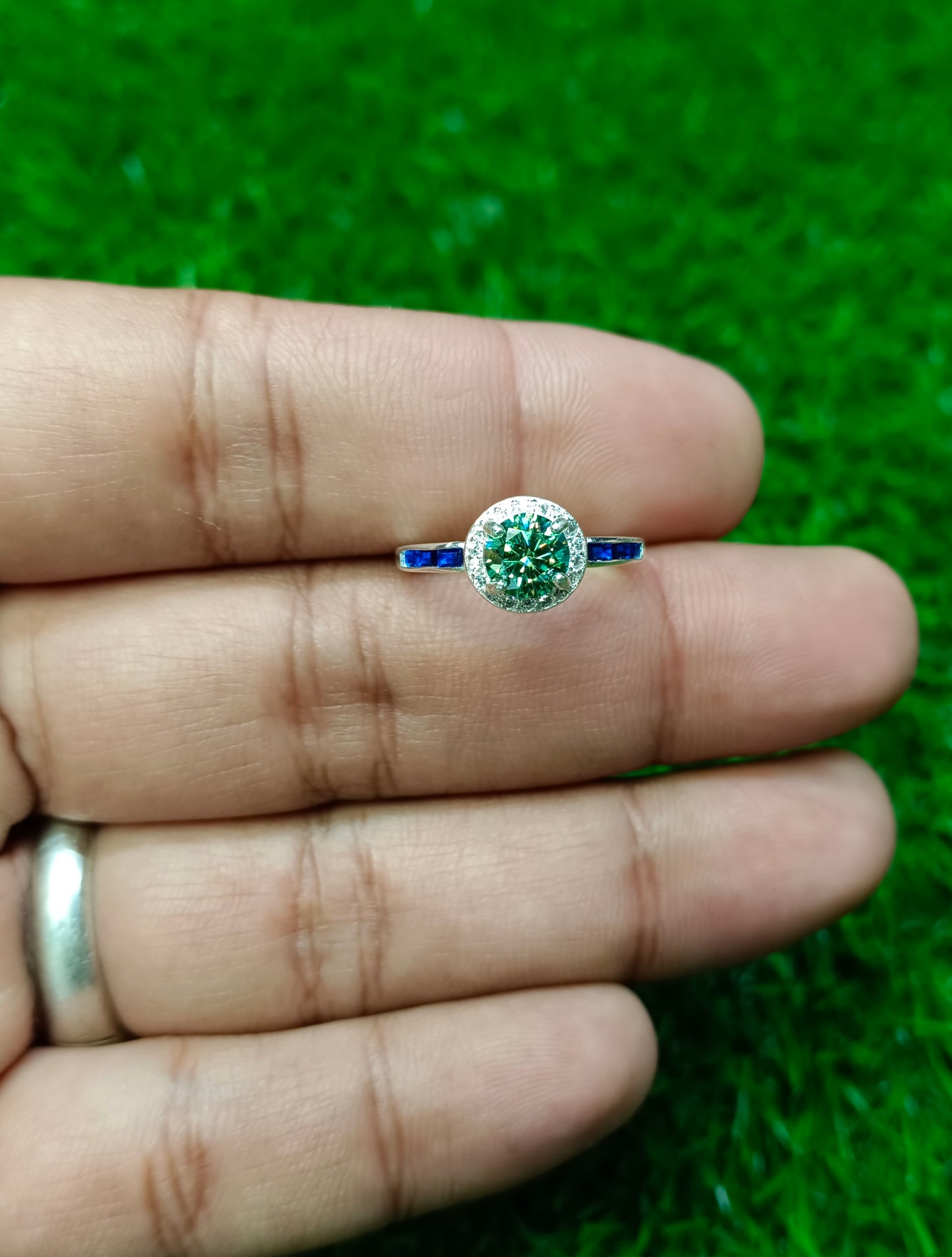 Green Moissanite diamond Ring for ladies