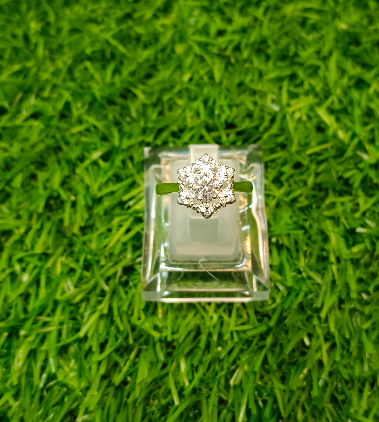 Moissanite diamond 0.5 CRT Ring