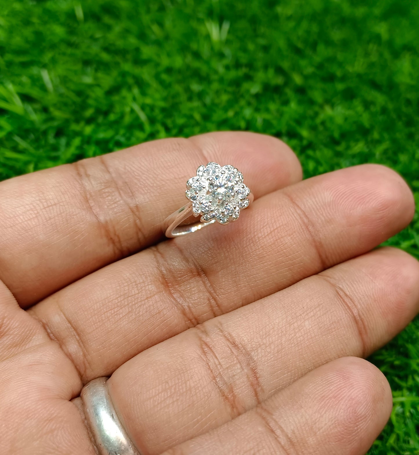 Moissanite diamond 0.5 CRT Ring