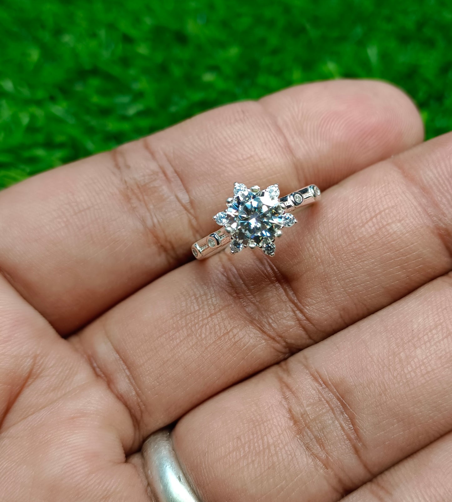 Moissanite Diamond 1.5 CRT With lab certificate GRA