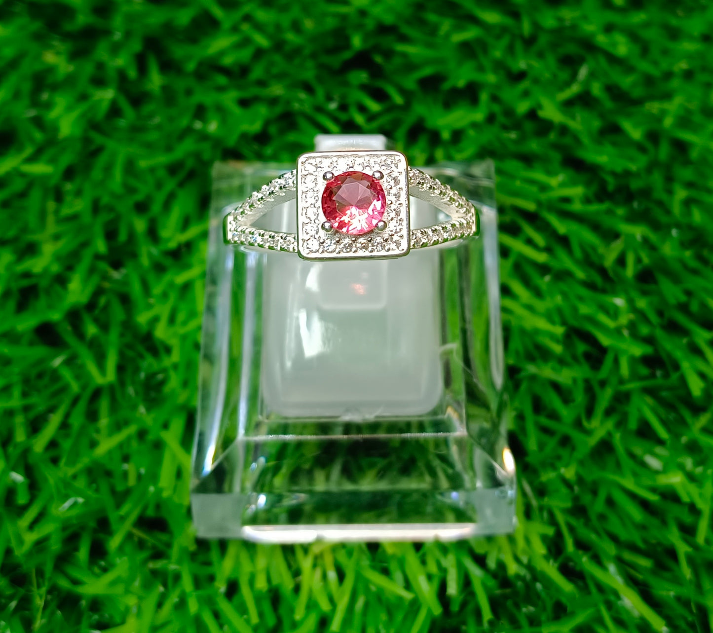 Italian Ladies Ring - Zircon