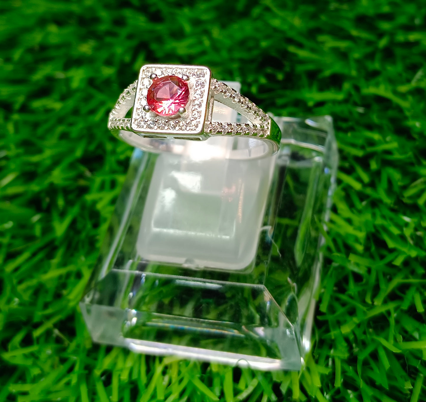 Italian Ladies Ring - Zircon