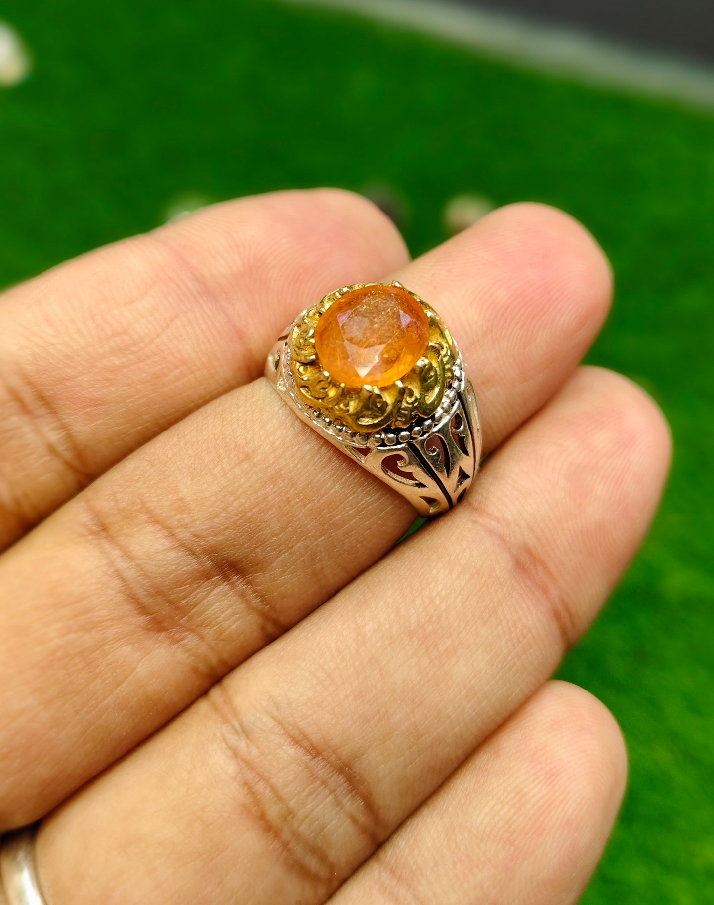 Vintage Style Ring - Pukhraj