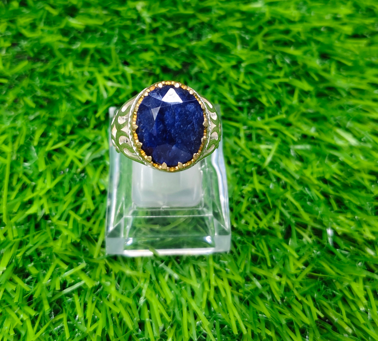 Vintage Style Ring - Royal Blue Sapphire