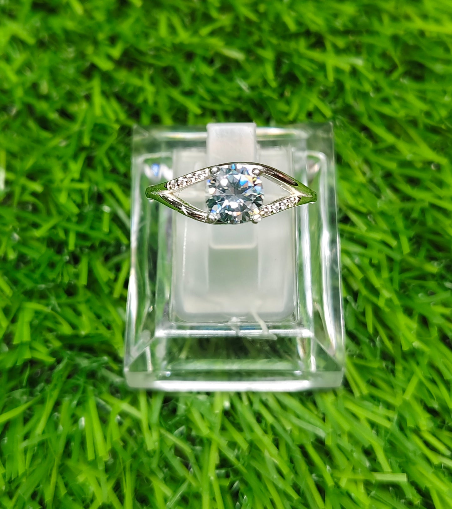Natural Moissanite Diamond Ring