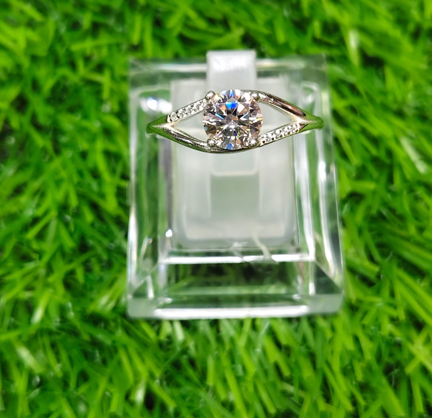 Natural White Moissanite Diamond Ring