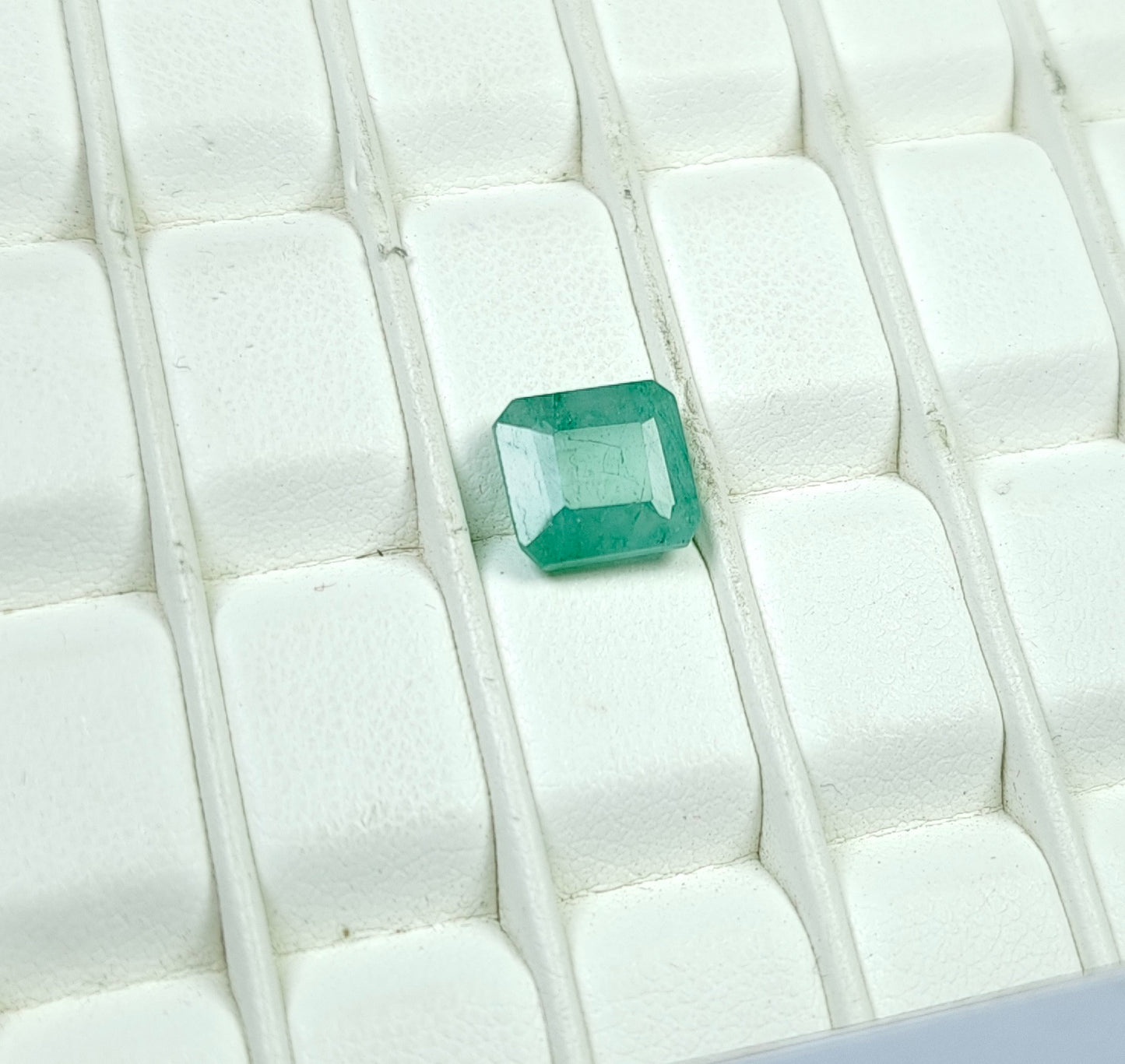 Zamurd Stone With Lab Certificate