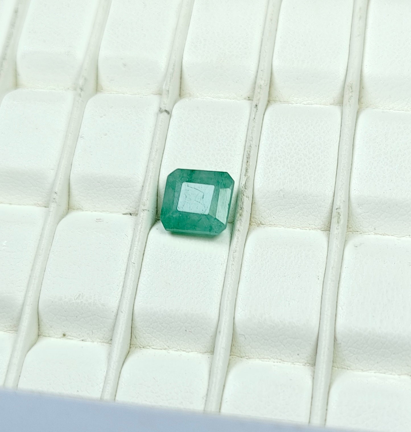 Zamurd Stone With Lab Certificate