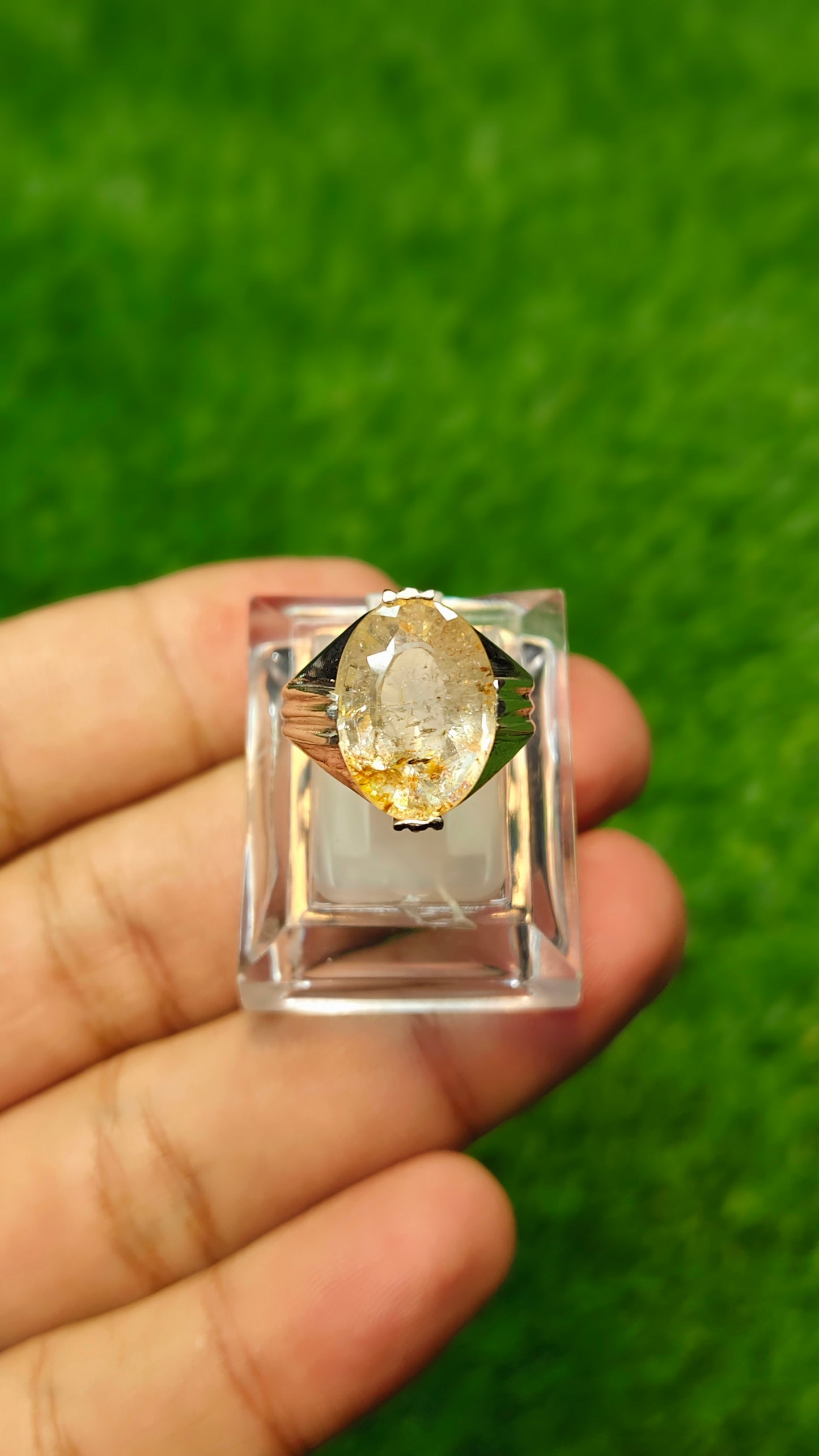 Ceylon Topaz Ring
