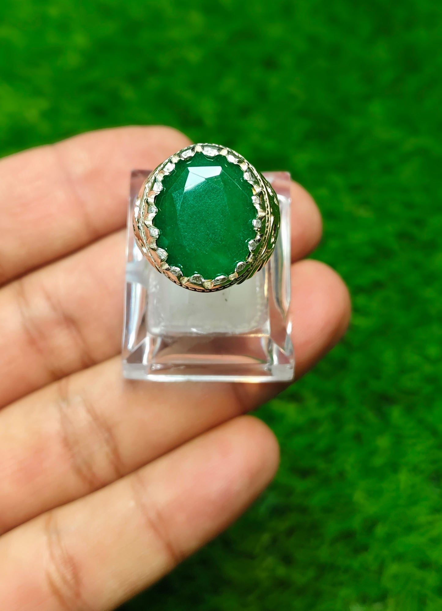 Zamurd Ring