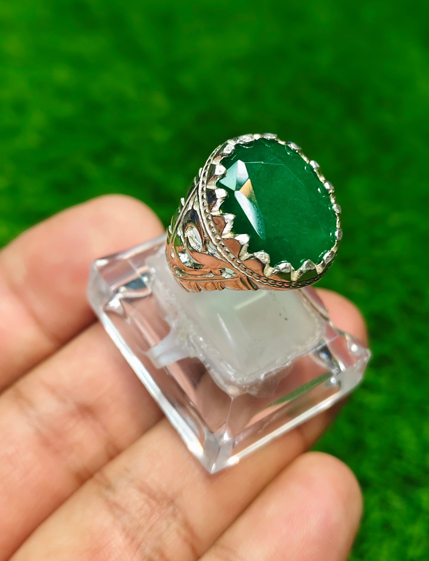 Zamurd Ring