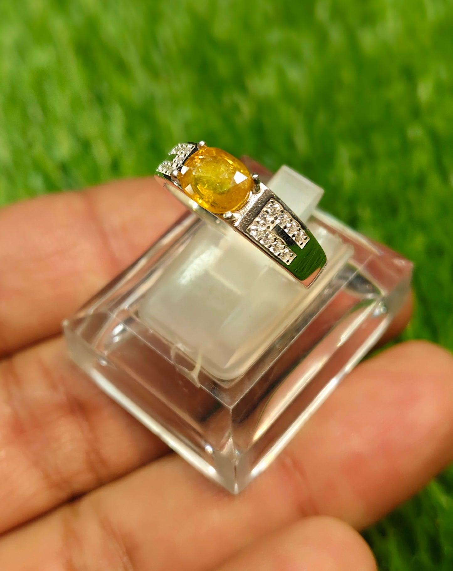 Ceylon Pukhraj Ring