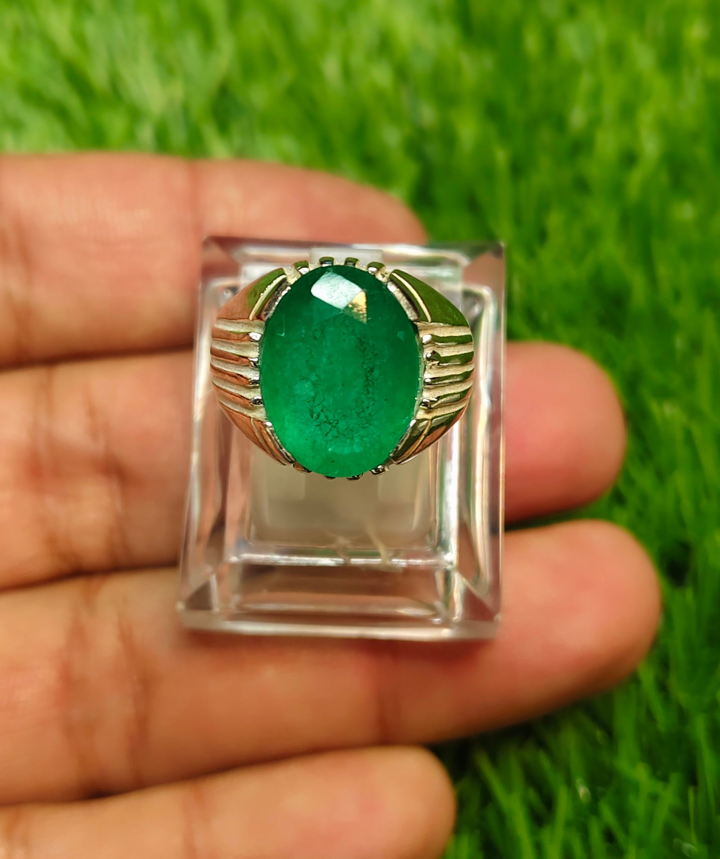 Sabaz Panna Ring