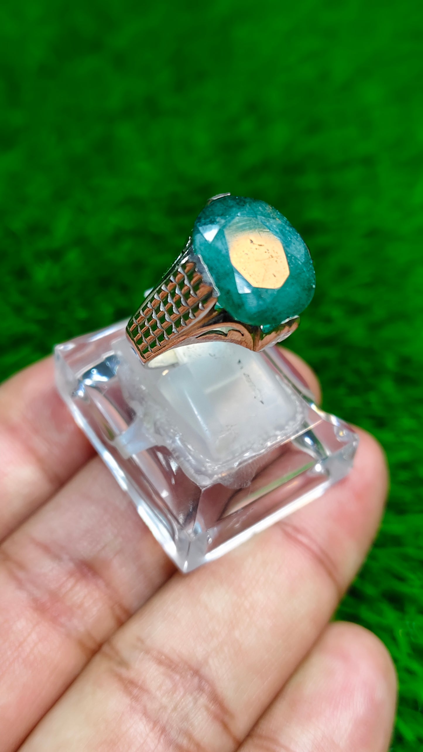 Zamurd Ring