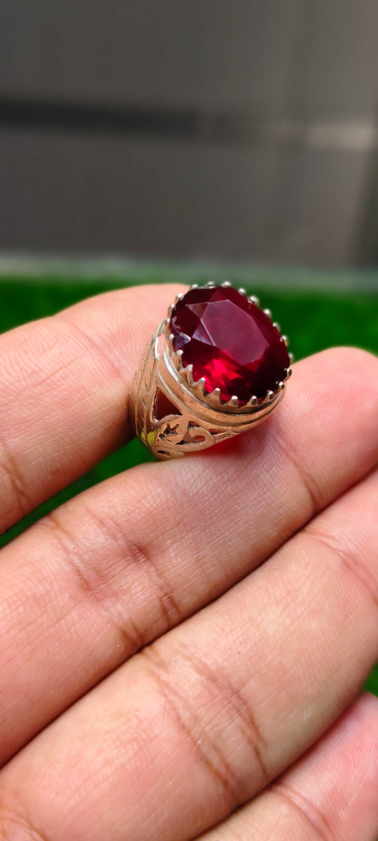 Yaqoot Ring