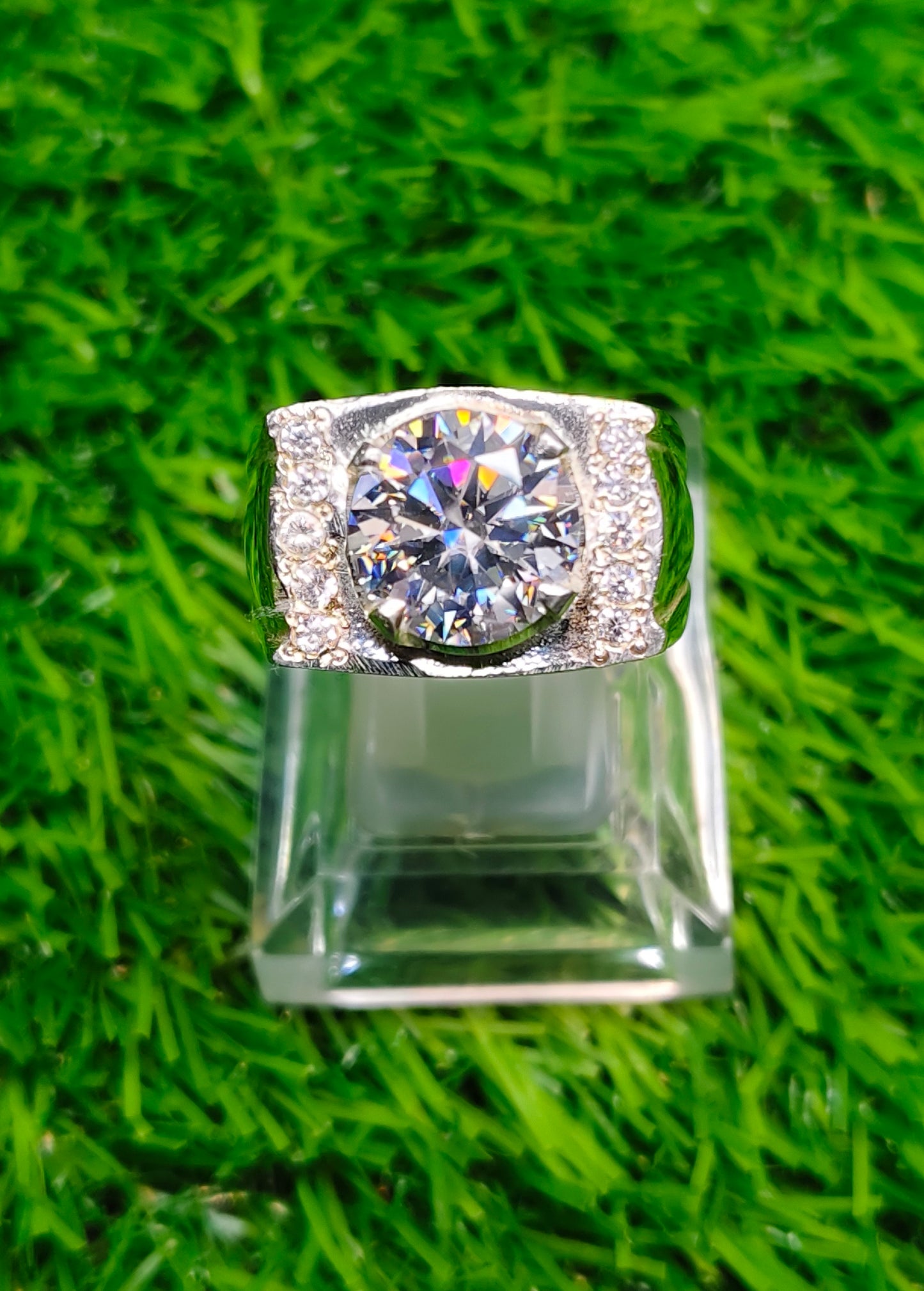 White Moissanite Diamond