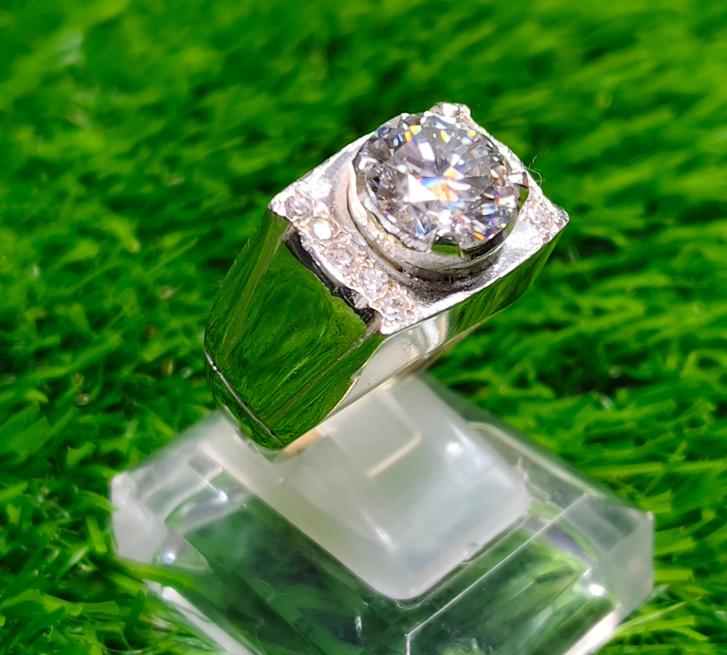 White Moissanite Diamond