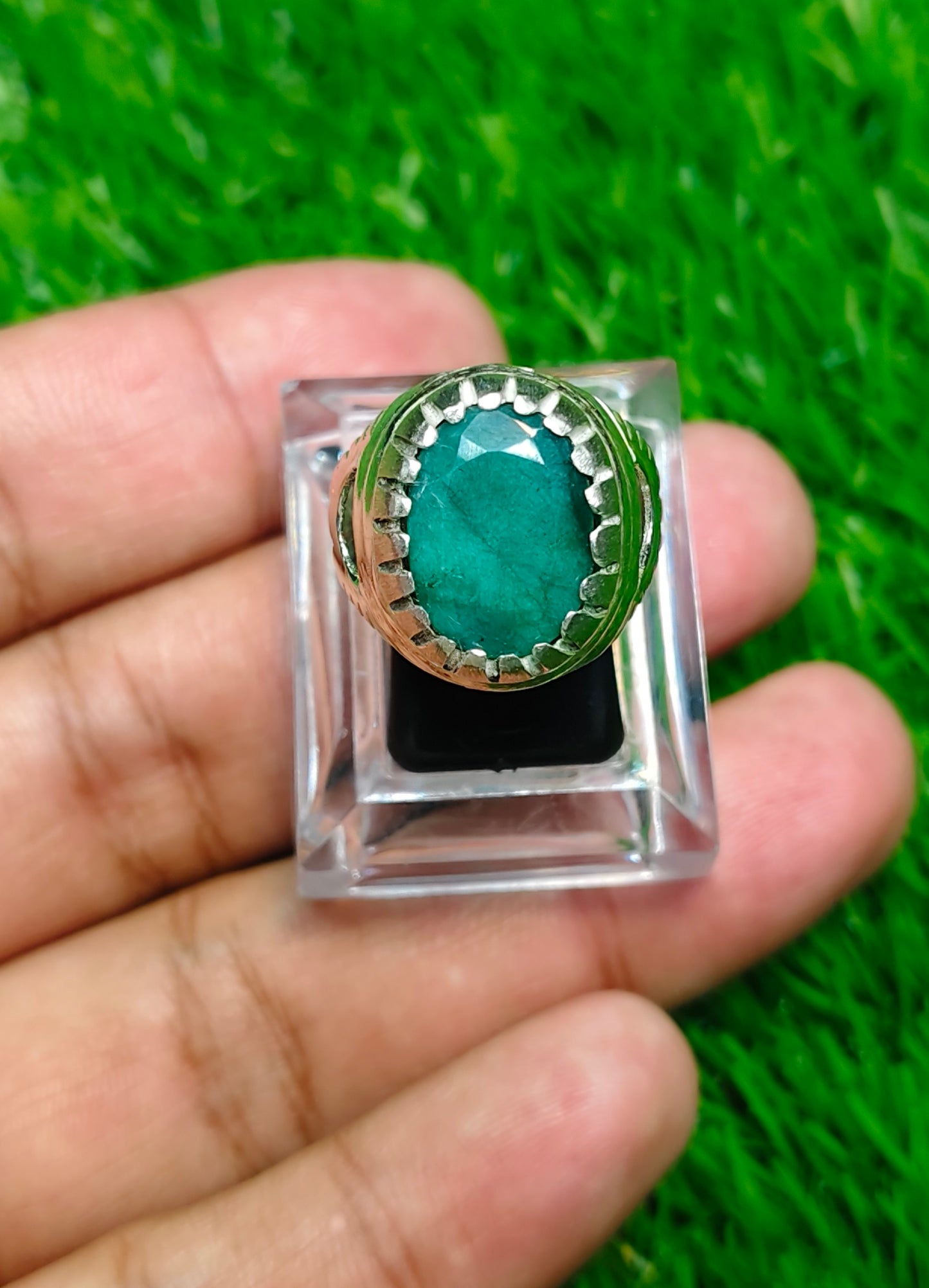 Zamurd Ring