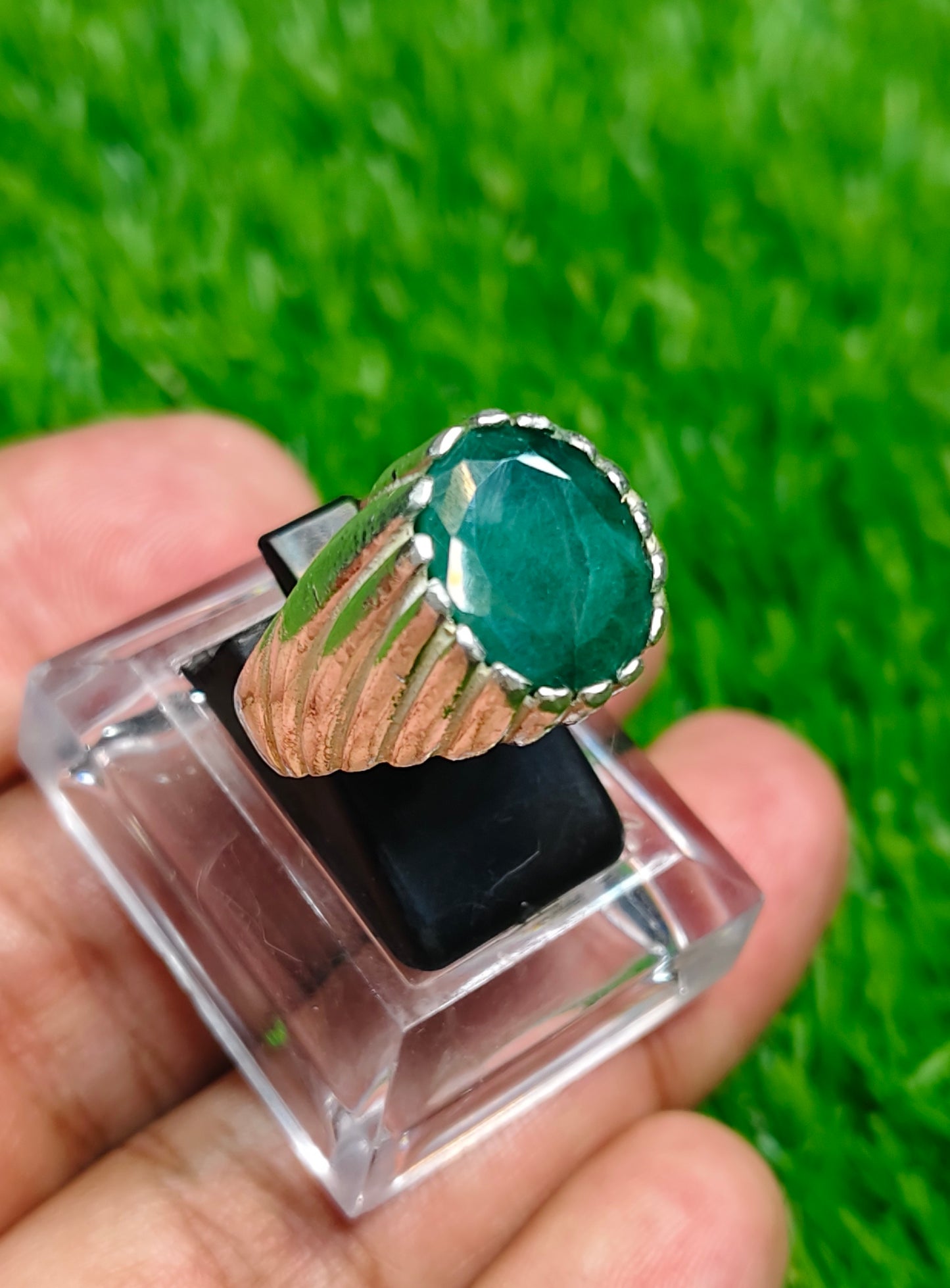 Zamurd Ring