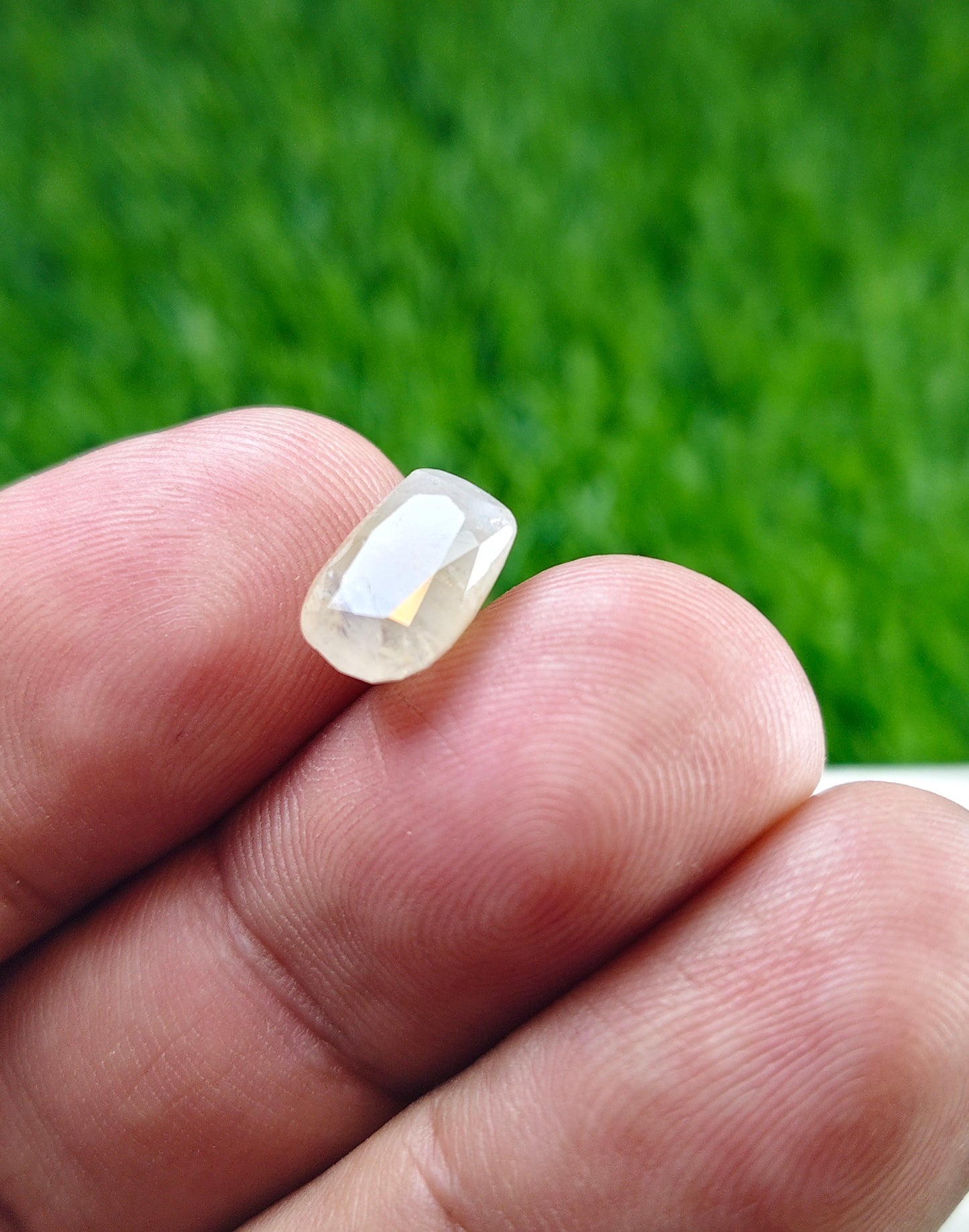 Ceylon Pukhraj With Lab certificate