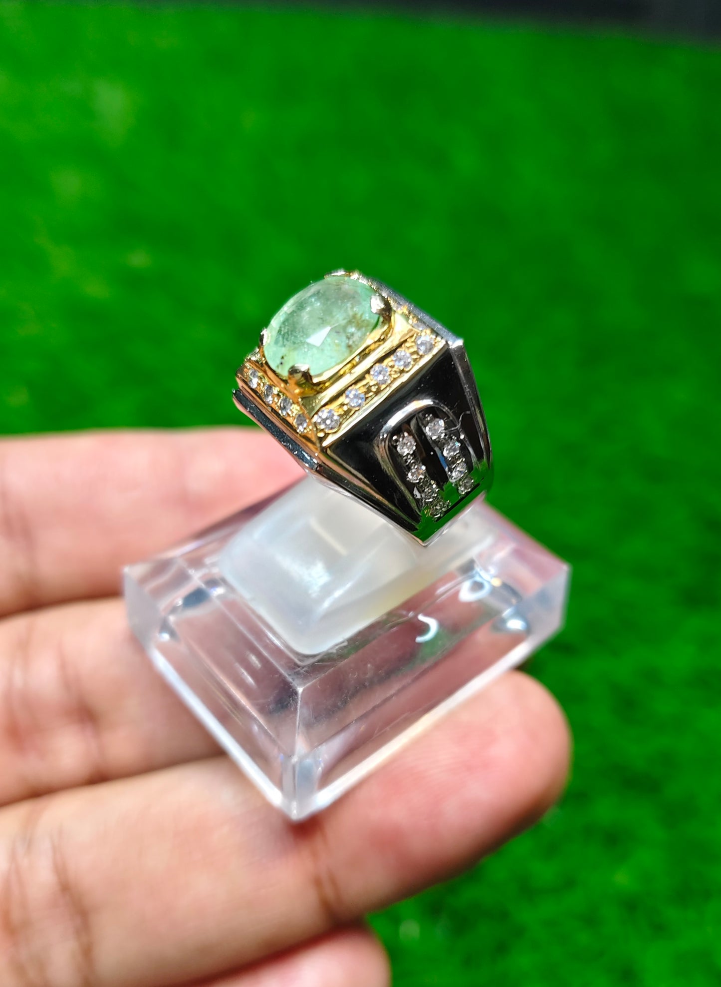Zamurd Ring