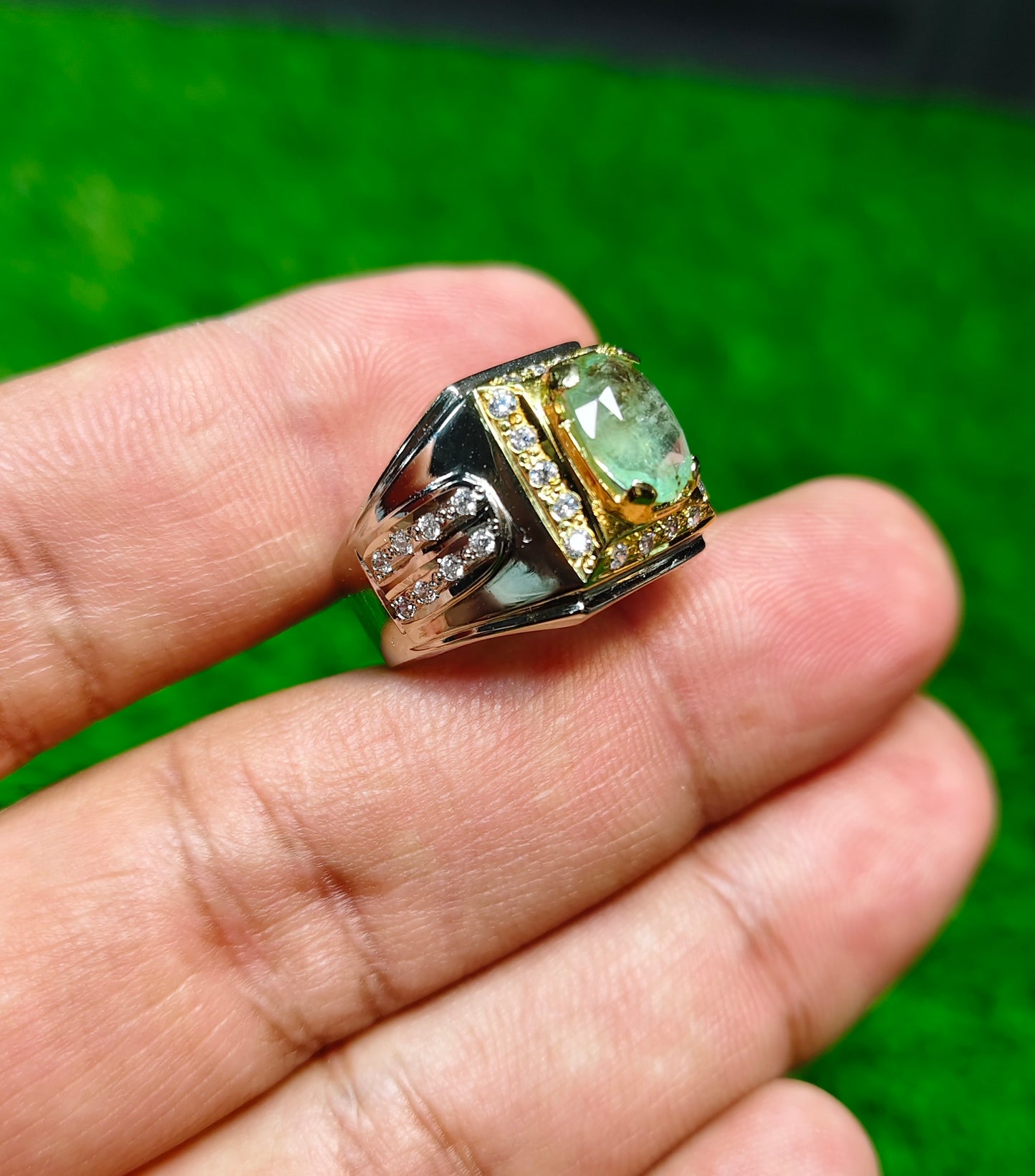 Zamurd Ring