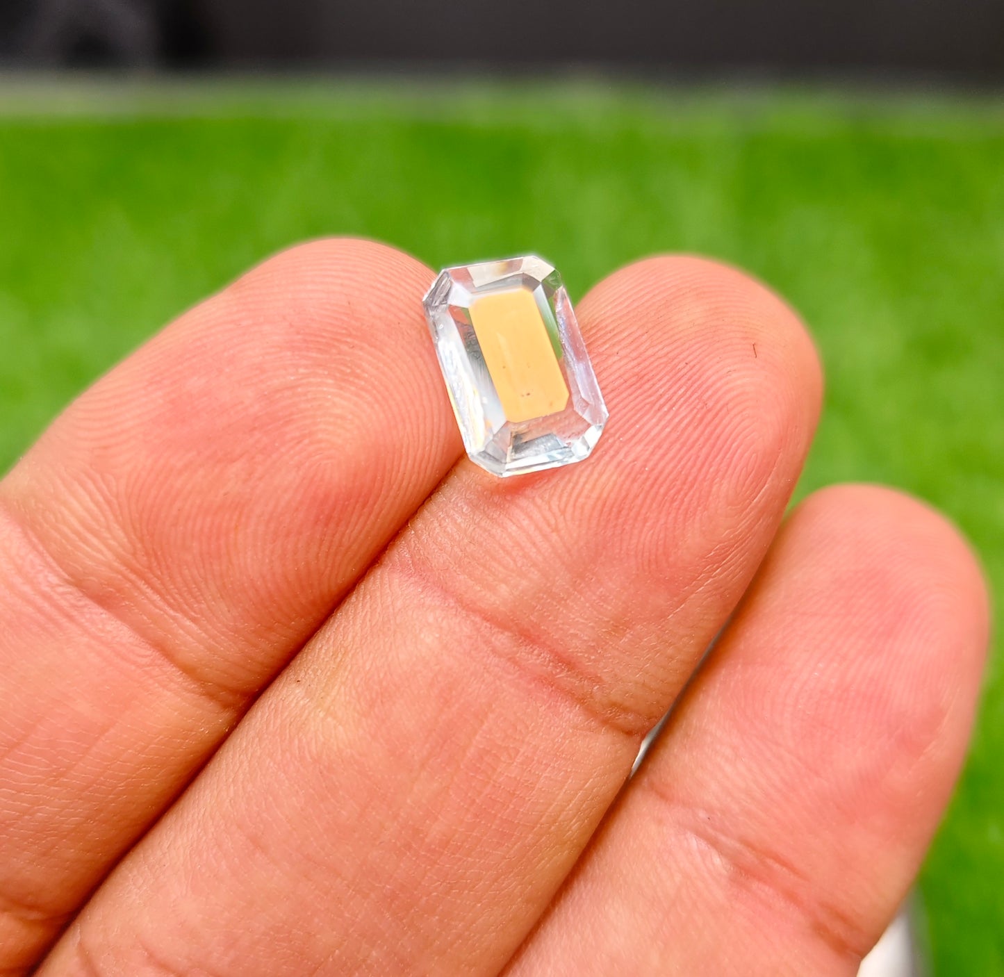 Natural Aquamarine Stone With Lab Certificte