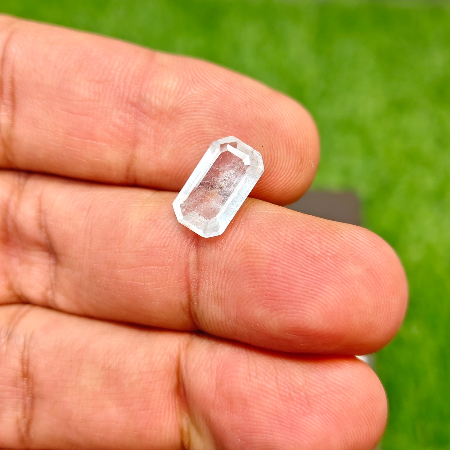 Aquamarine Stone With Lab Certificte