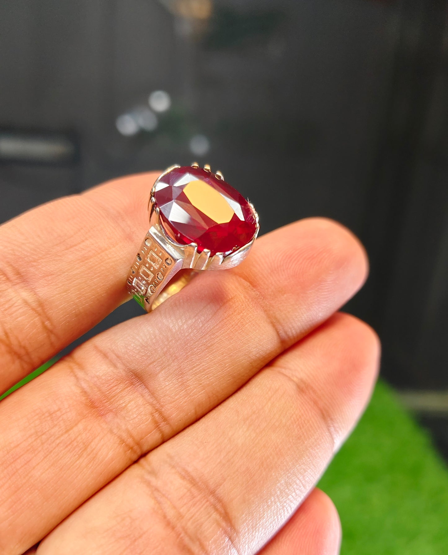 Yaqoot Ring