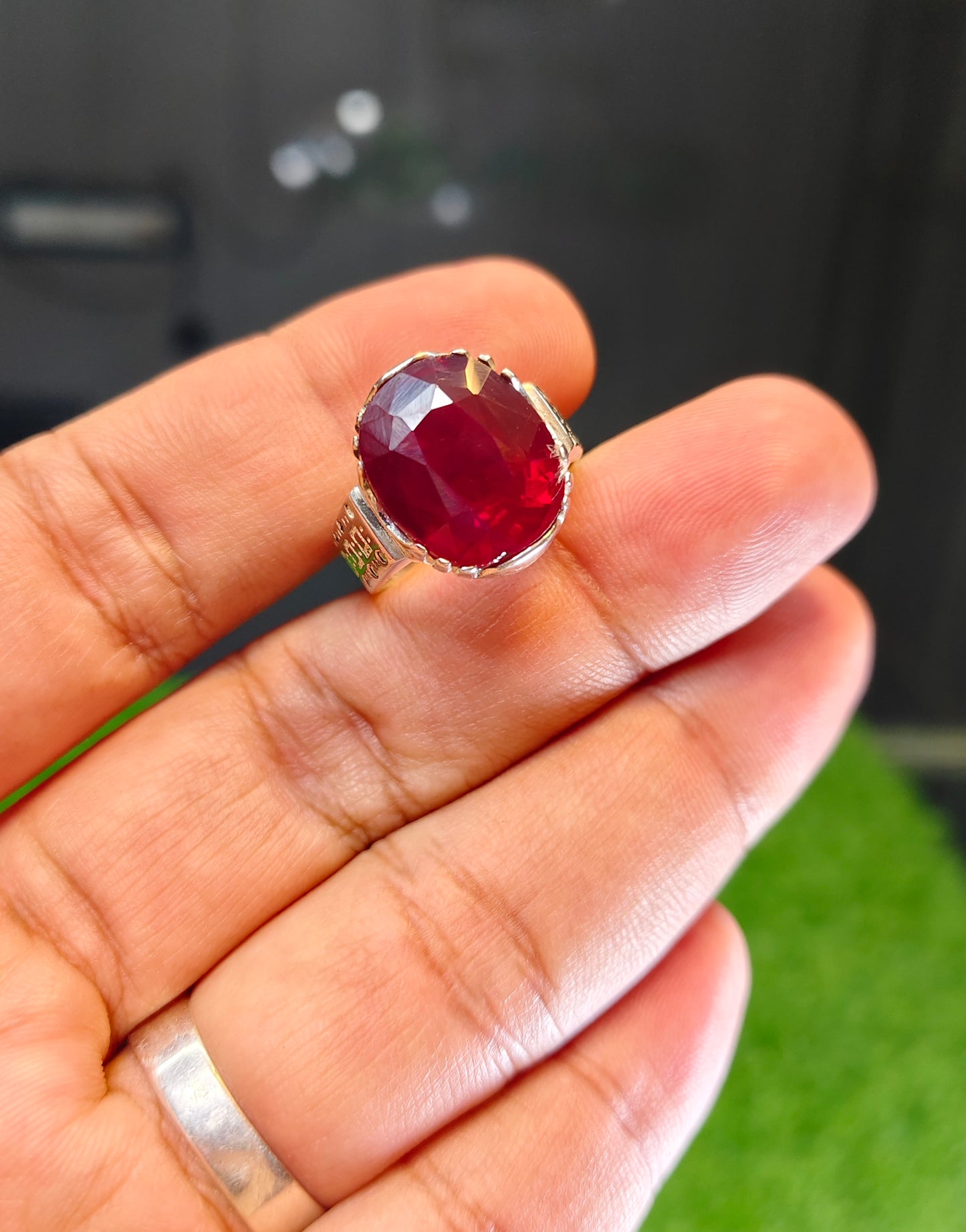 Yaqoot Ring