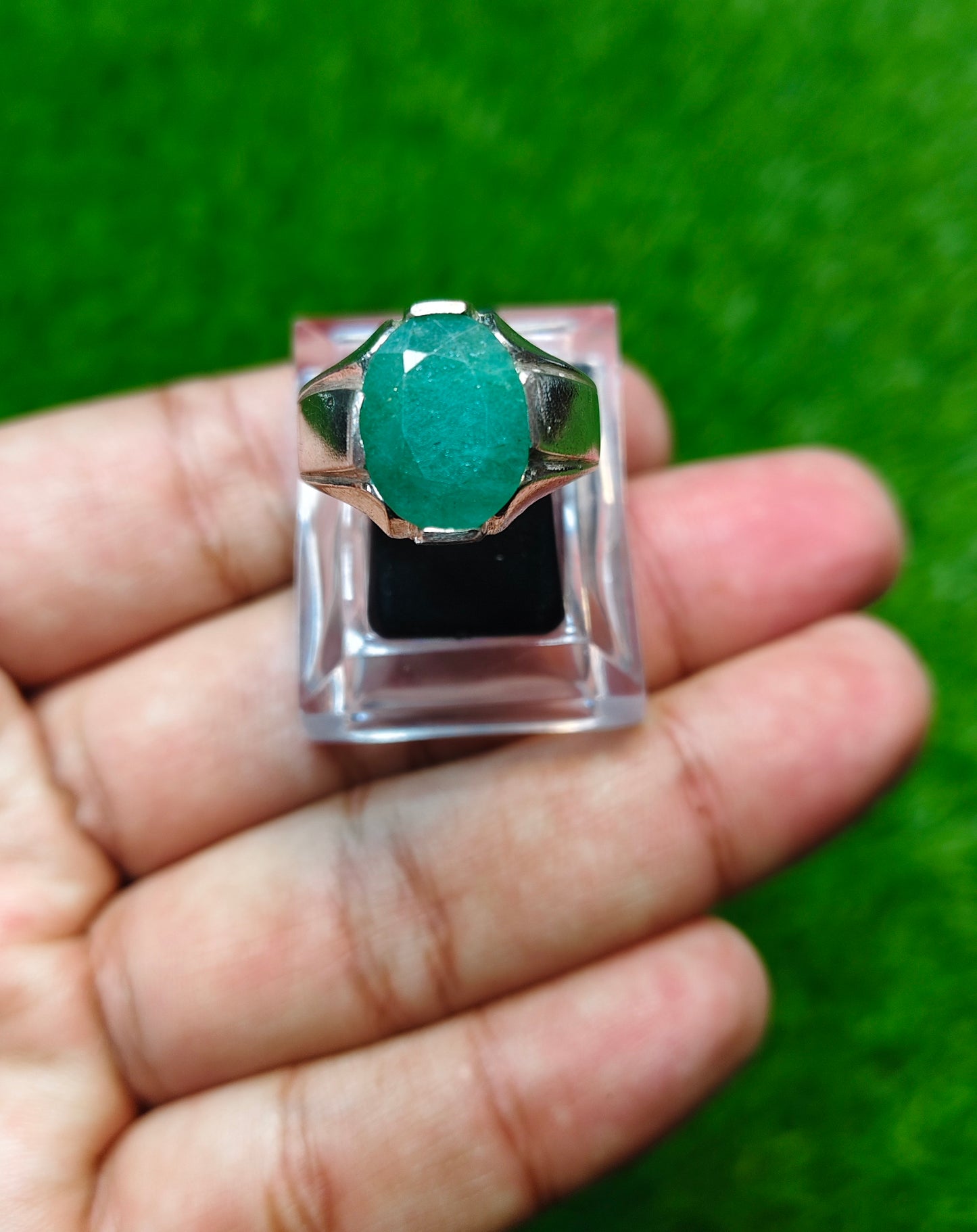 Zamurd Ring